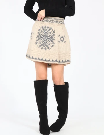 Fusta Zara, bej