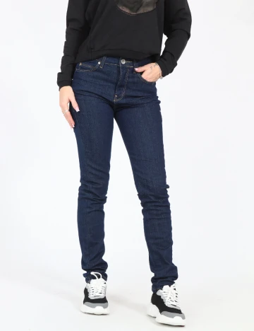 Blugi Bershka, bleumarin