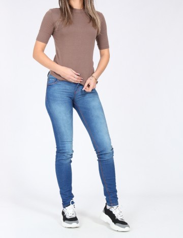 
						Blugi Pull&Bear, albastru