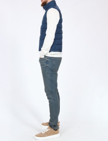 Vesta Zara, albastru