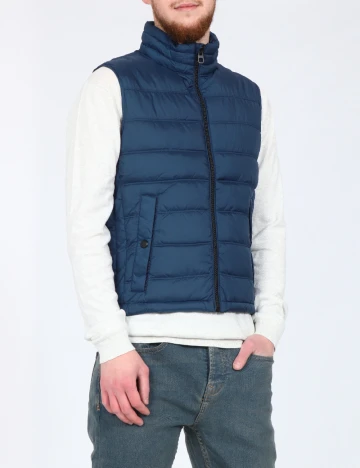 Vesta Zara, albastru