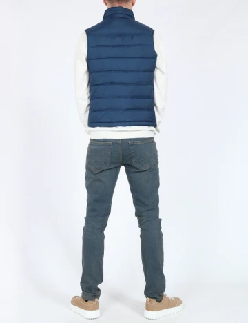 Vesta Zara, albastru