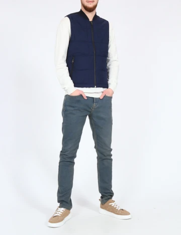 Vesta Zara, bleumarin