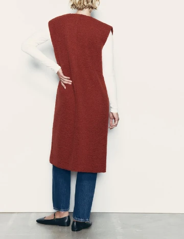 Vesta Zara, caramiziu