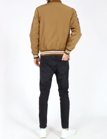 Jacheta Bershka, maro Maro