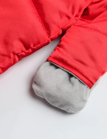 Combinezon Cool Club, rosu