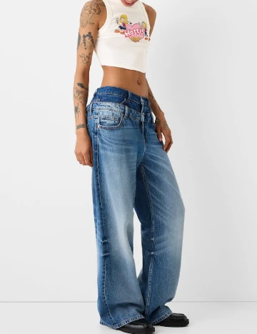 Top Bershka, alb Alb