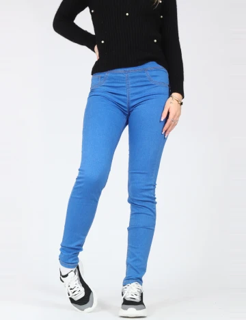 Blugi Bershka, albastru