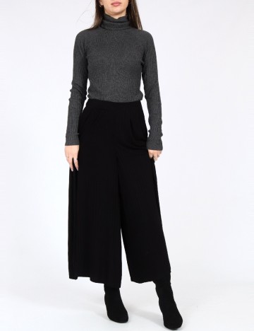 
						Pantaloni Bershka, negru