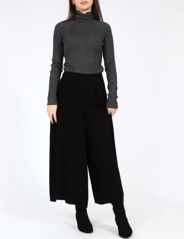 Pantaloni Bershka, negru
