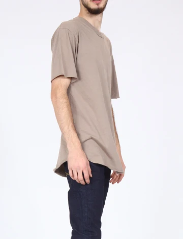 Tricou Zara, maro