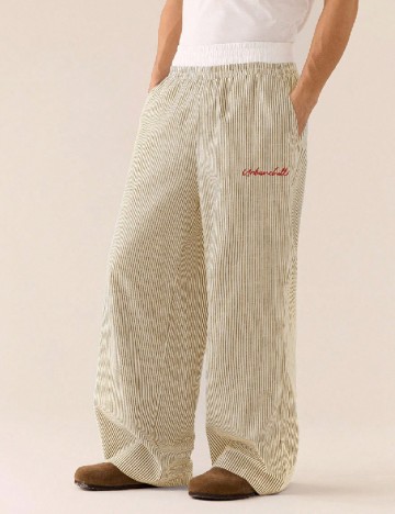 
						Pantaloni SHEIN, crem