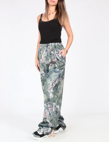 Pantaloni SHEIN, mix culori