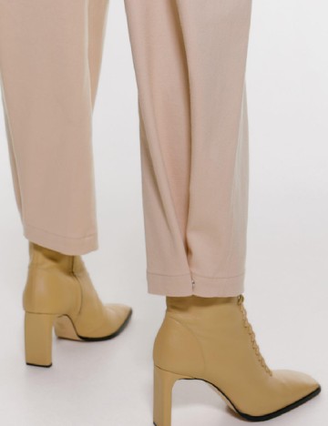 Pantaloni Zara, crem