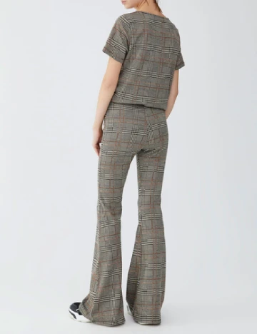 Pantaloni Pull&Bear, mix culori