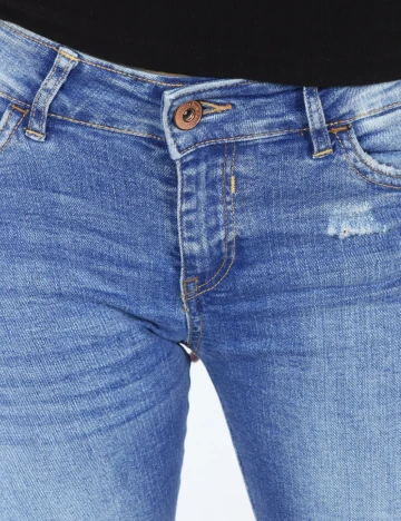 Blugi Bershka, albastru