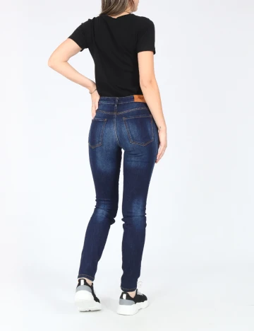 Blugi Bershka, bleumarin