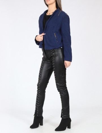 Jacheta Zara, albastru