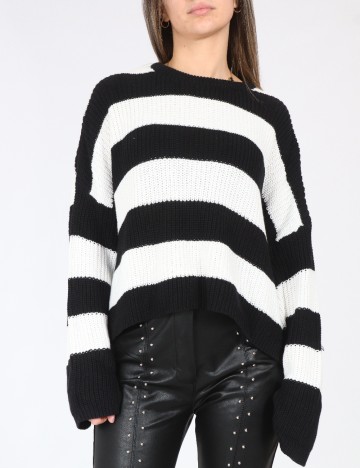 
						Pulover Bershka, alb/negru