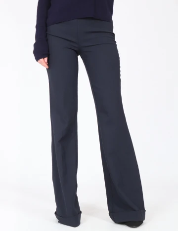 Pantaloni Bershka, bleumarin