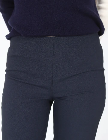 Pantaloni Bershka, bleumarin