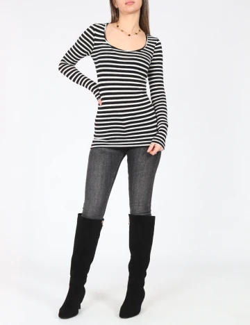 Bluza Pull&Bear, alb/negru Negru