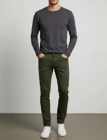 Pantaloni Bershka, verde