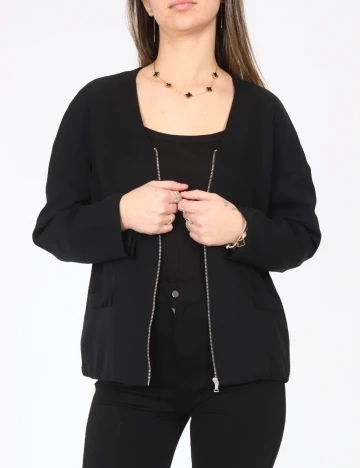 Jacheta Zara, negru