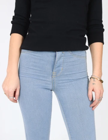 Blugi Pull&Bear, albastru deschis