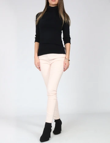 Pantaloni Bershka, roz pal Roz