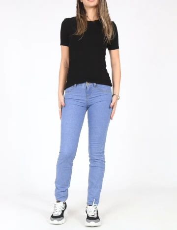 Blugi Bershka, albastru