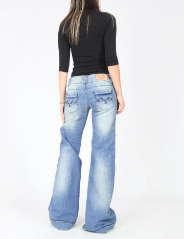 Blugi Bershka, albastru