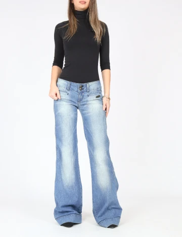 Blugi Bershka, albastru