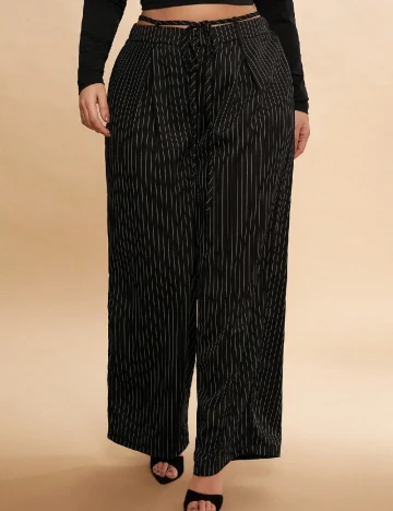 Pantaloni SHEIN CURVE, negru