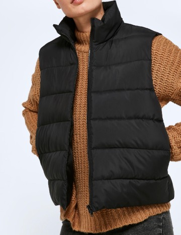 Vesta Noisy May, negru