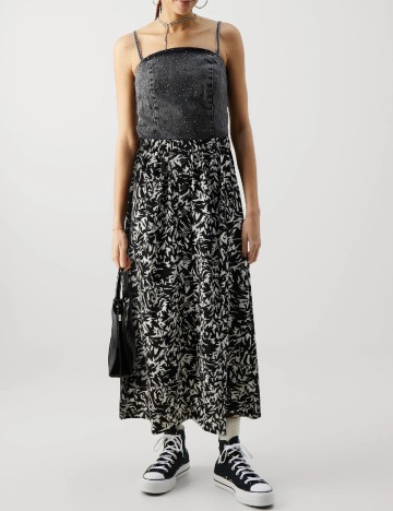 
						Fusta Only, negru/alb