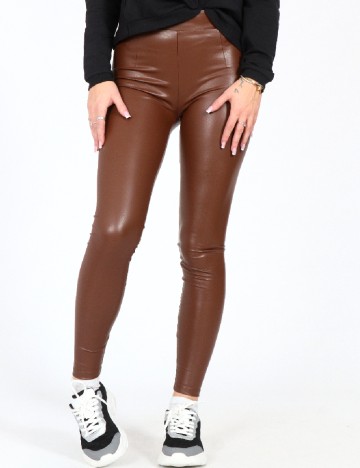 
						Pantaloni Bershka, maro