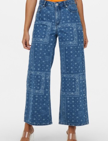 
						Blugi Only, albastru