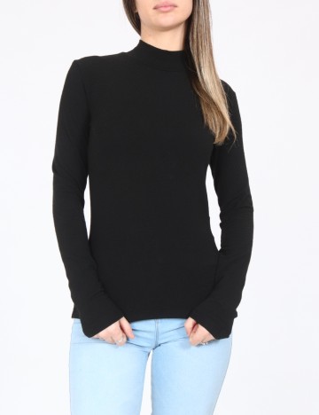 
						Bluza C&A, negru