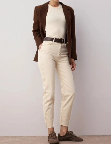 Blugi TRENDYOL, crem