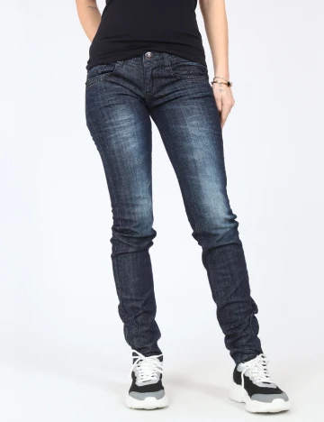 Blugi Bershka, albastru