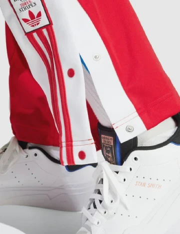 Pantaloni Adidas, rosu