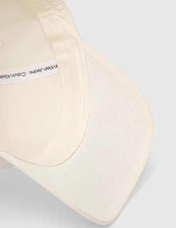 Sapca Calvin Klein Jeans, ecru