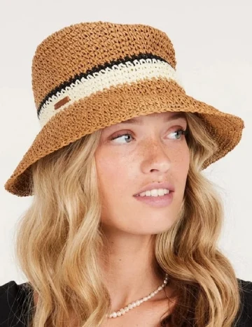 Palarie Protest, maro