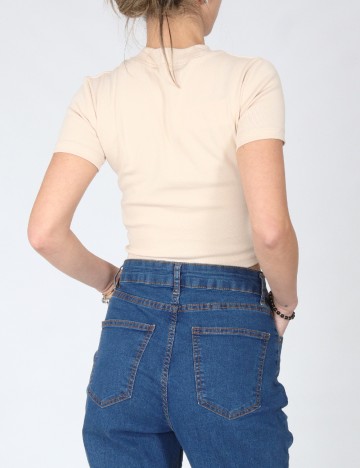 Top Answear LAB, crem