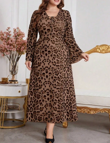 Rochie lunga SHEIN CURVE, animal print