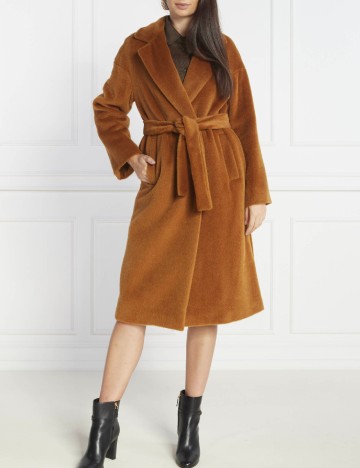 
						Palton Marella, maro