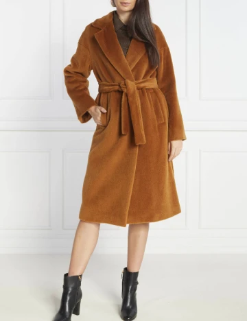 Palton Marella, maro