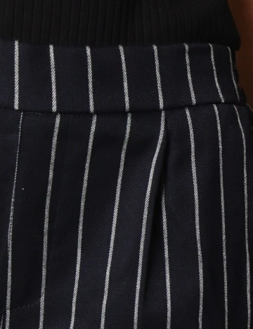 Pantaloni Pull&Bear, negru