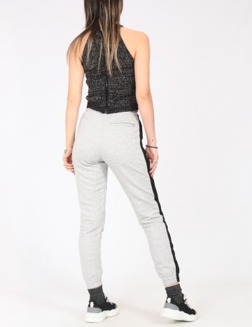 Pantaloni Bershka, gri